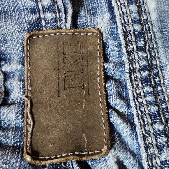 BKE SETH EMBROIDERED BOOT-LEG DENIM JEAN SIZE 42 - Picture 4 of 15
